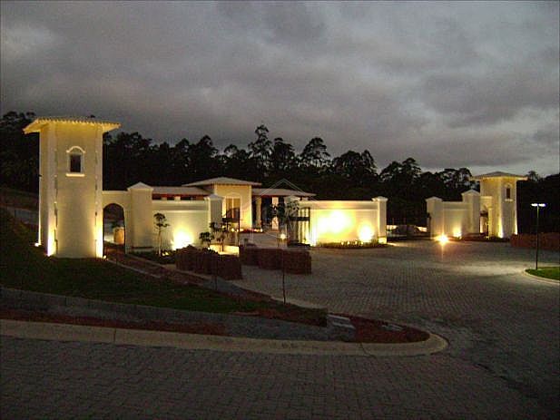 Casa de condom�nio&nbsp;Jandira &nbsp;Jardim do Golf I &nbsp;Reserva Santa Maria